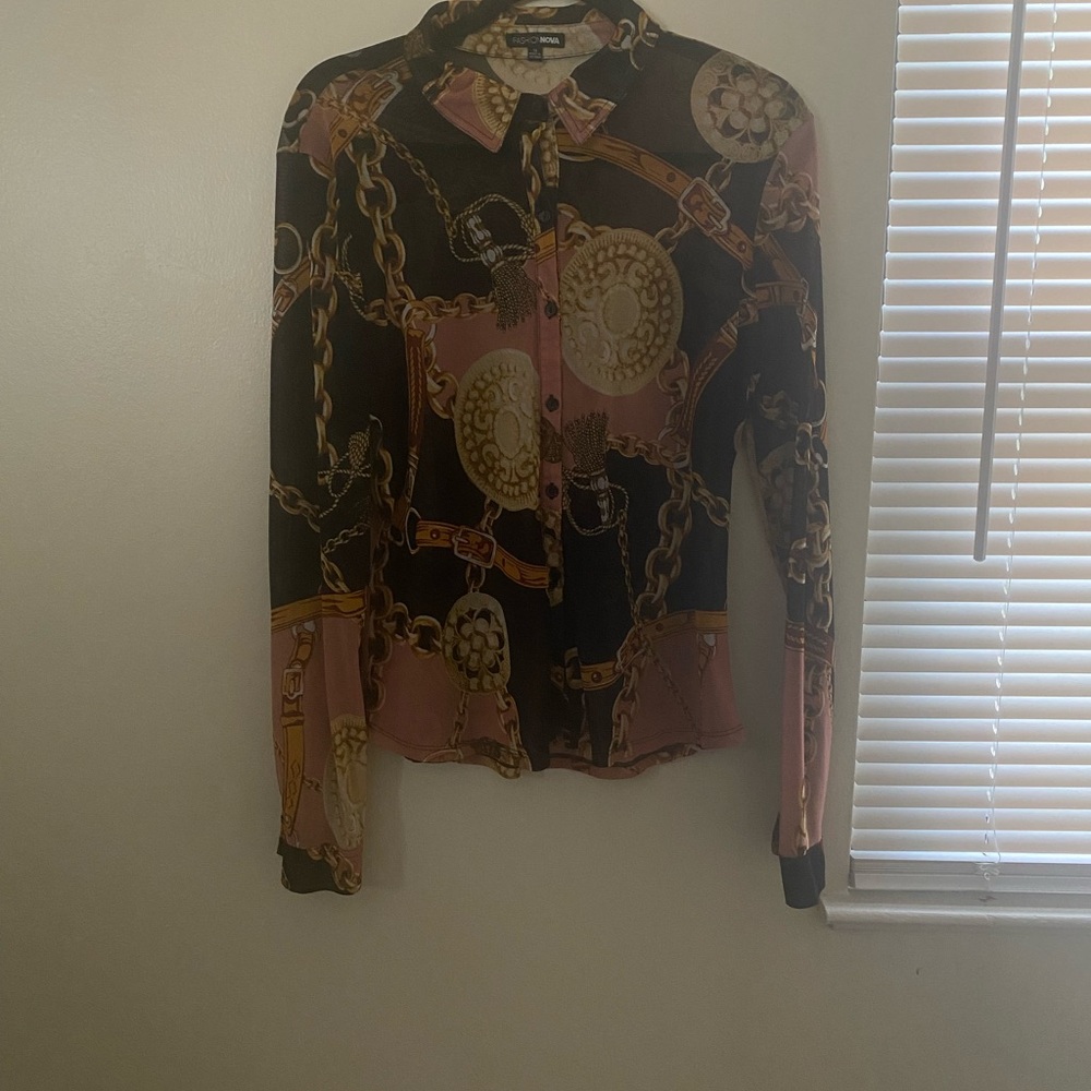 FASHION NOVA - Chain Print Sheer Blouse